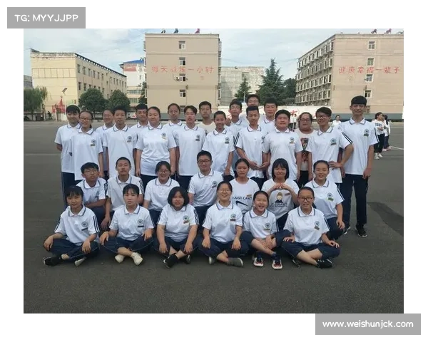 自由足球:探索街头文化与创新技巧的完美融合,挑战极限释放无限激情 自由足球:探索街头文化与创新技巧的完美融合,挑战极限释放无限激情